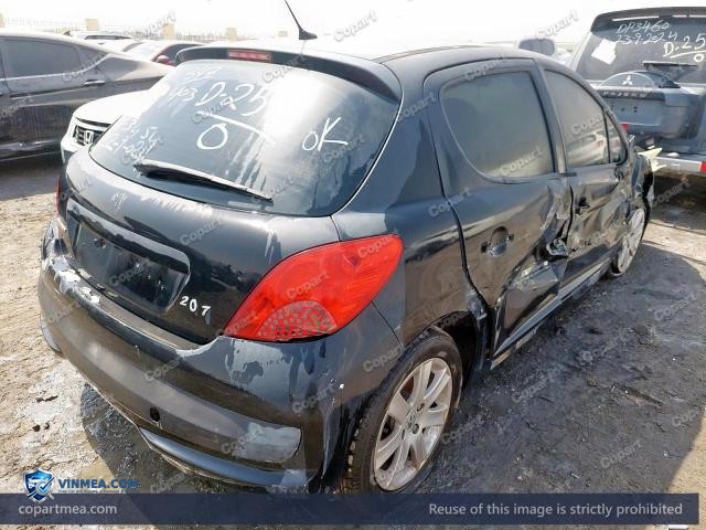 Auction photo