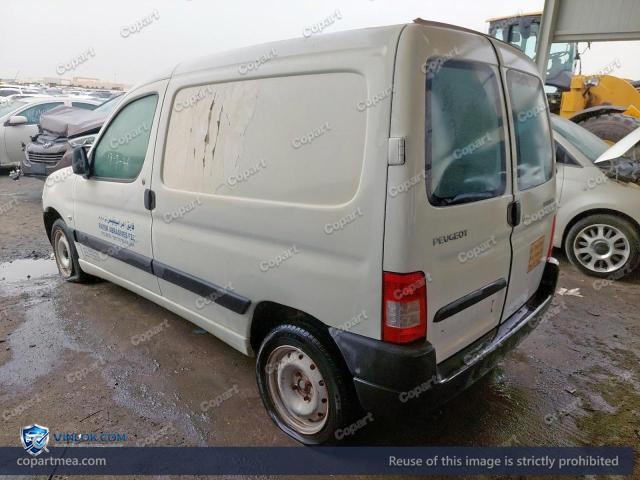 Auction photo