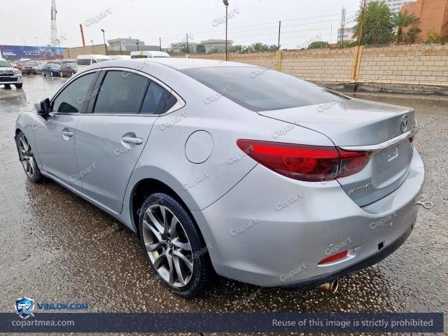 Auction photo