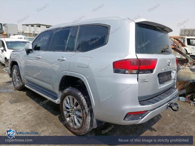 Auction photo