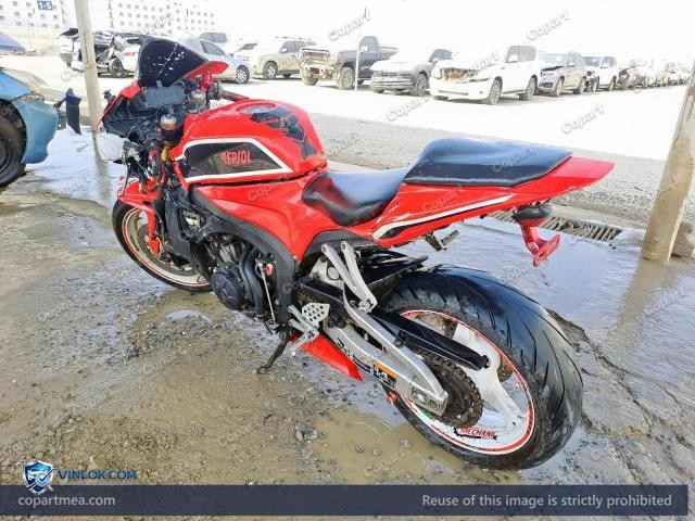 Auction photo