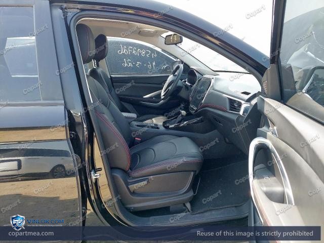 Auction photo