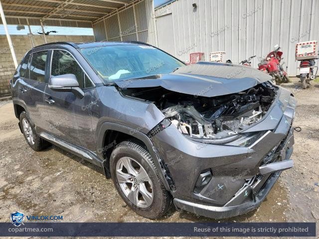 Auction photo