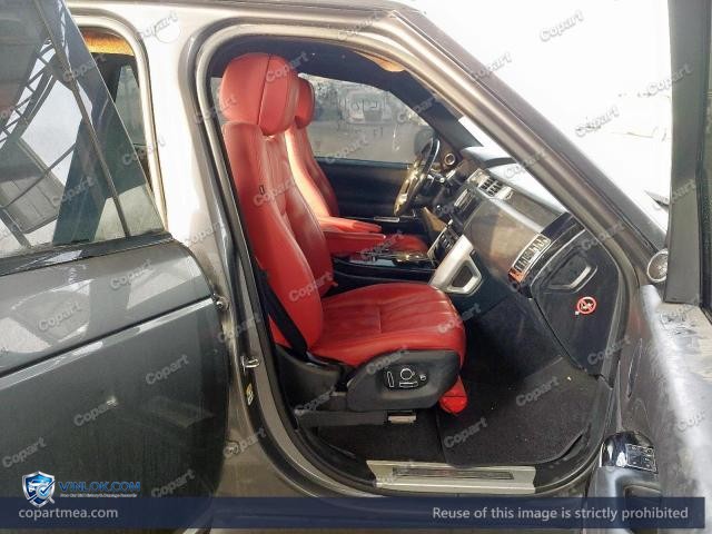 Auction photo