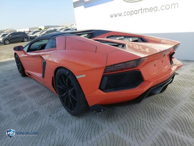 Auction photo