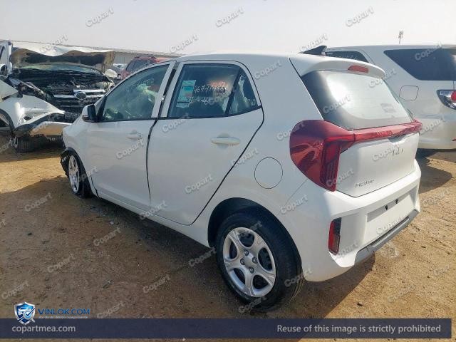 Auction photo