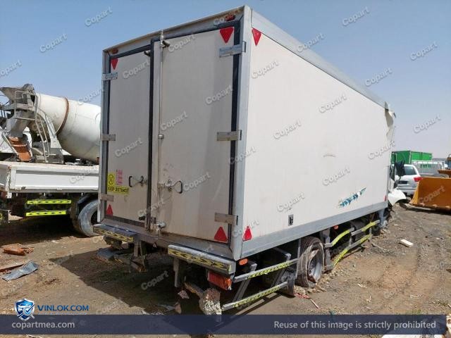 Auction photo