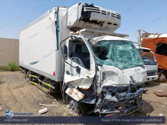 Auction photo