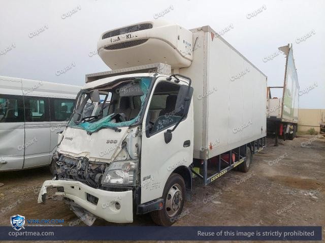 Auction photo