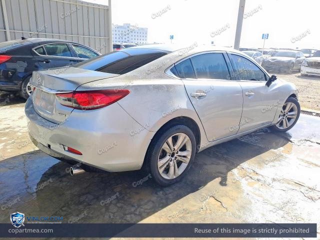 Auction photo
