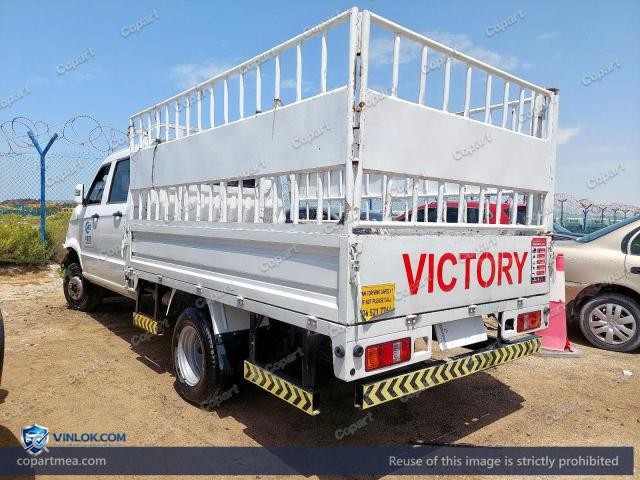 Auction photo
