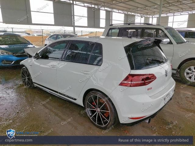 Auction photo