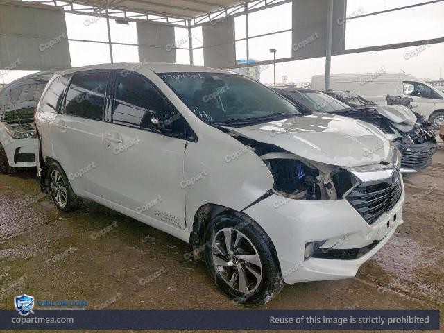 Auction photo