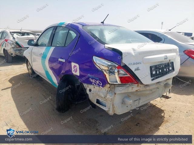Auction photo