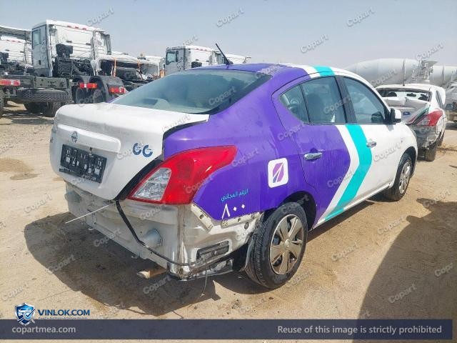 Auction photo