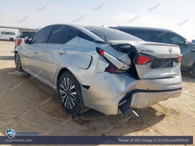 Auction photo