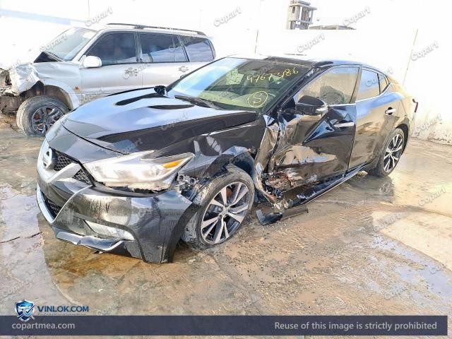 Auction photo