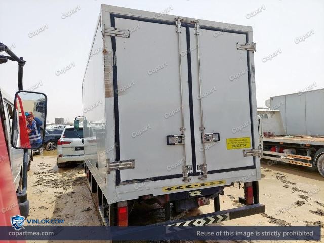Auction photo