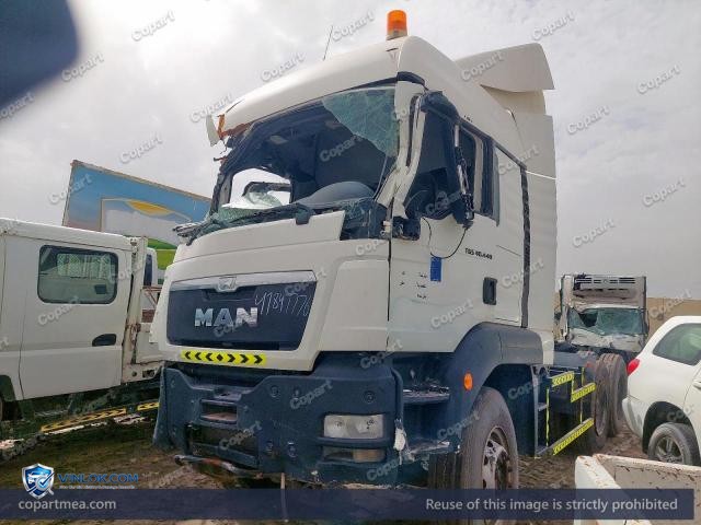 Auction photo