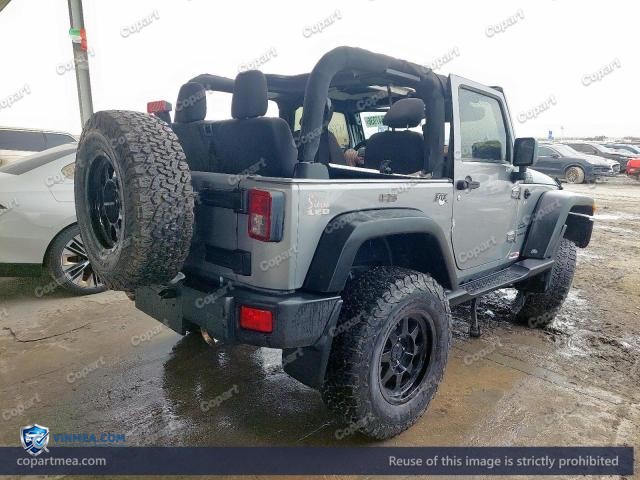 Auction photo