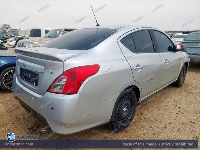 Auction photo