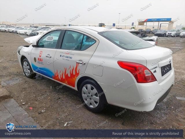 Auction photo