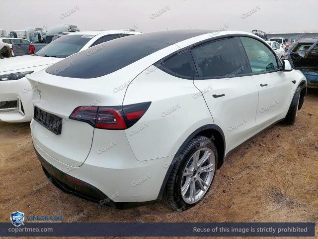 Auction photo