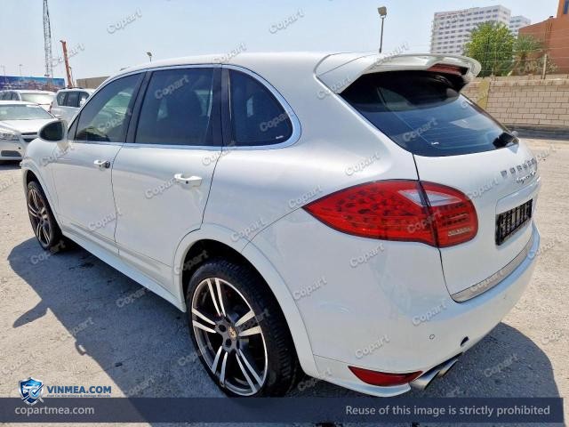 Auction photo