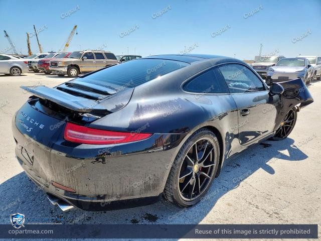Auction photo