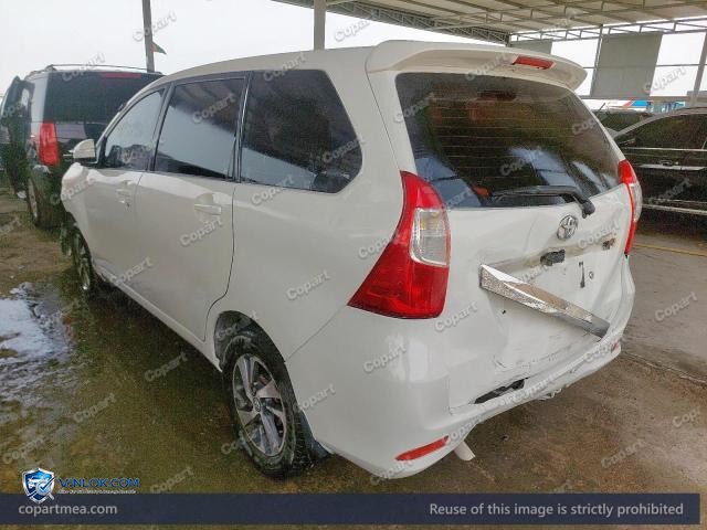 Auction photo