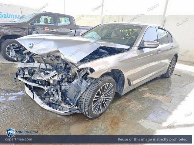 Auction photo