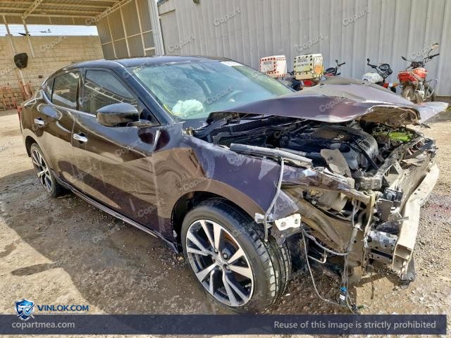 Auction photo