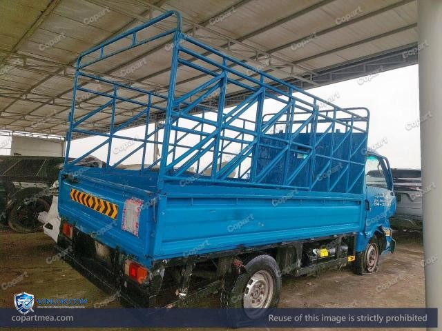 Auction photo