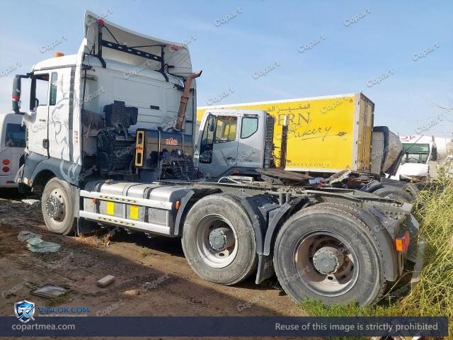 Auction photo