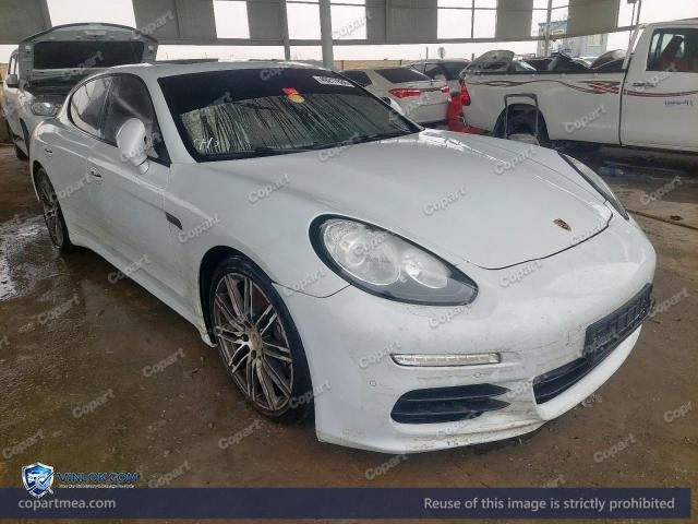 Auction photo