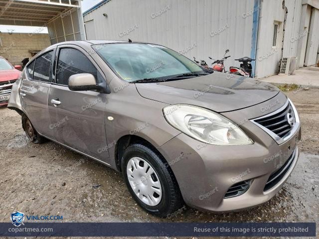 Auction photo