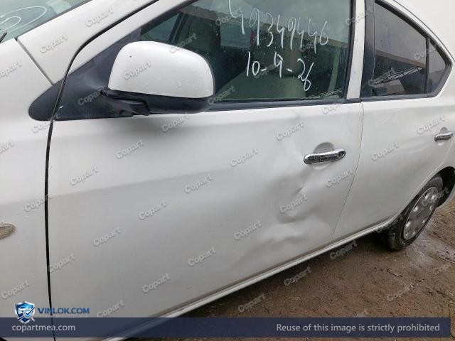 Auction photo