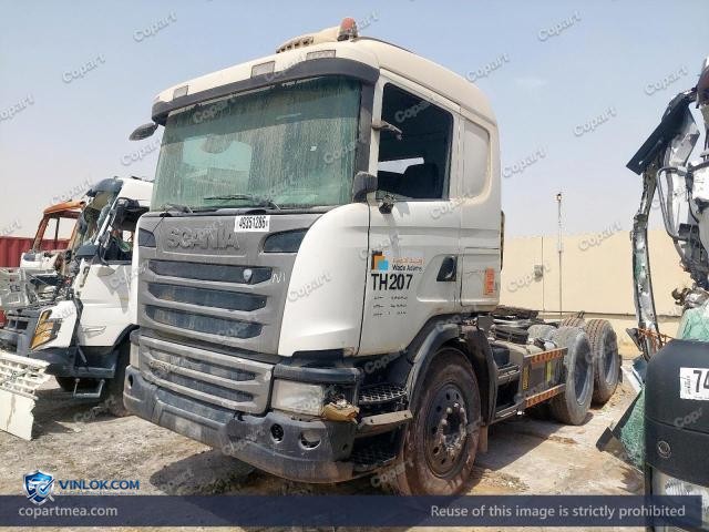 Auction photo