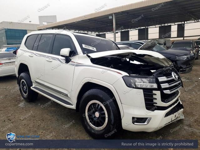Auction photo