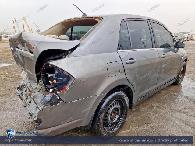 Auction photo