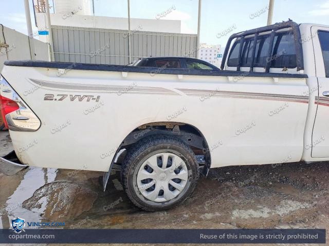 Auction photo