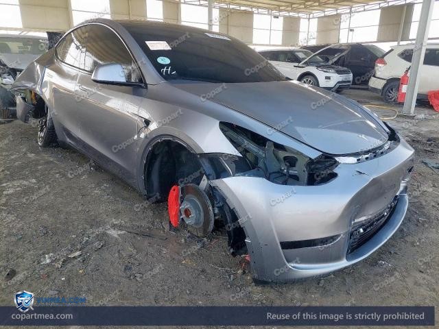 Auction photo
