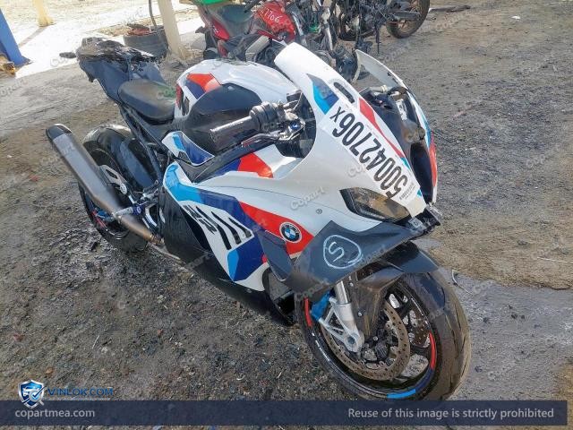Auction photo