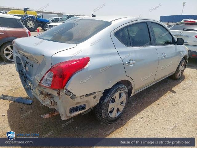 Auction photo