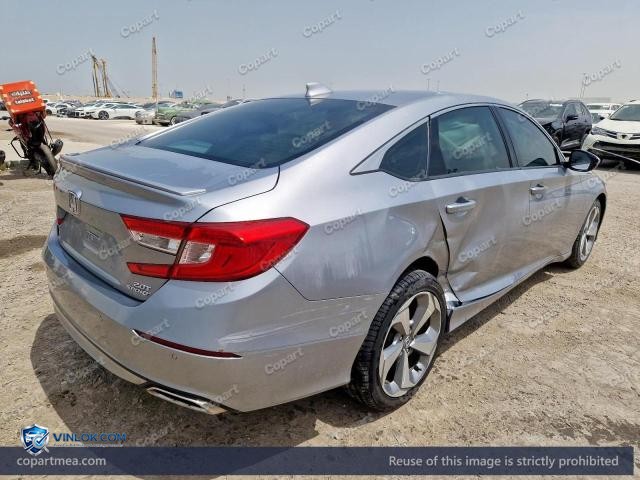 Auction photo