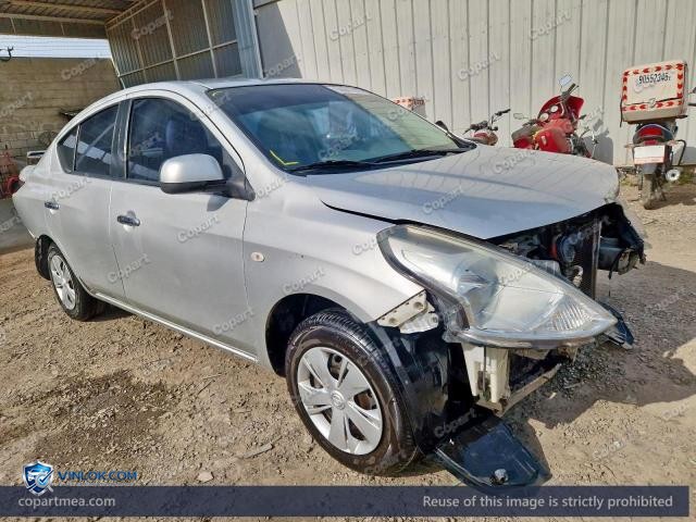 Auction photo