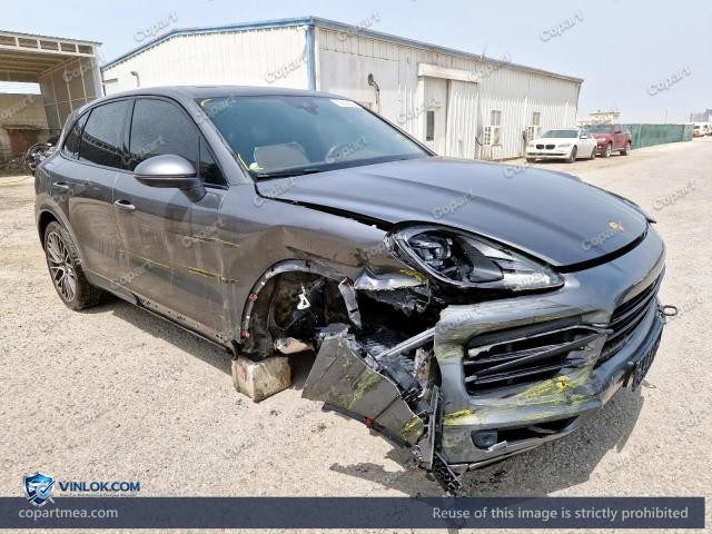 Auction photo