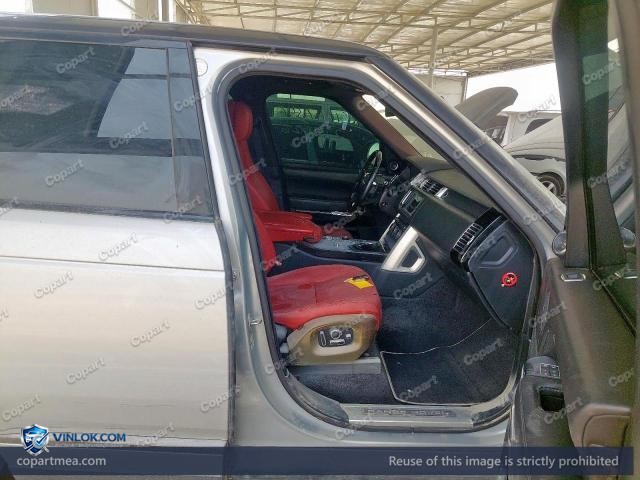 Auction photo