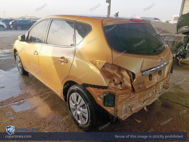 Auction photo