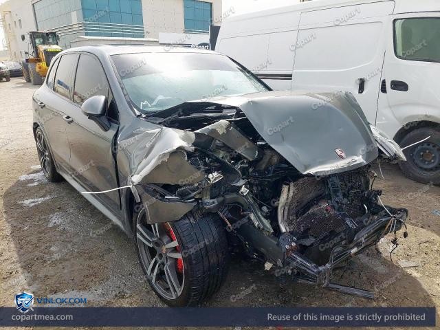 Auction photo